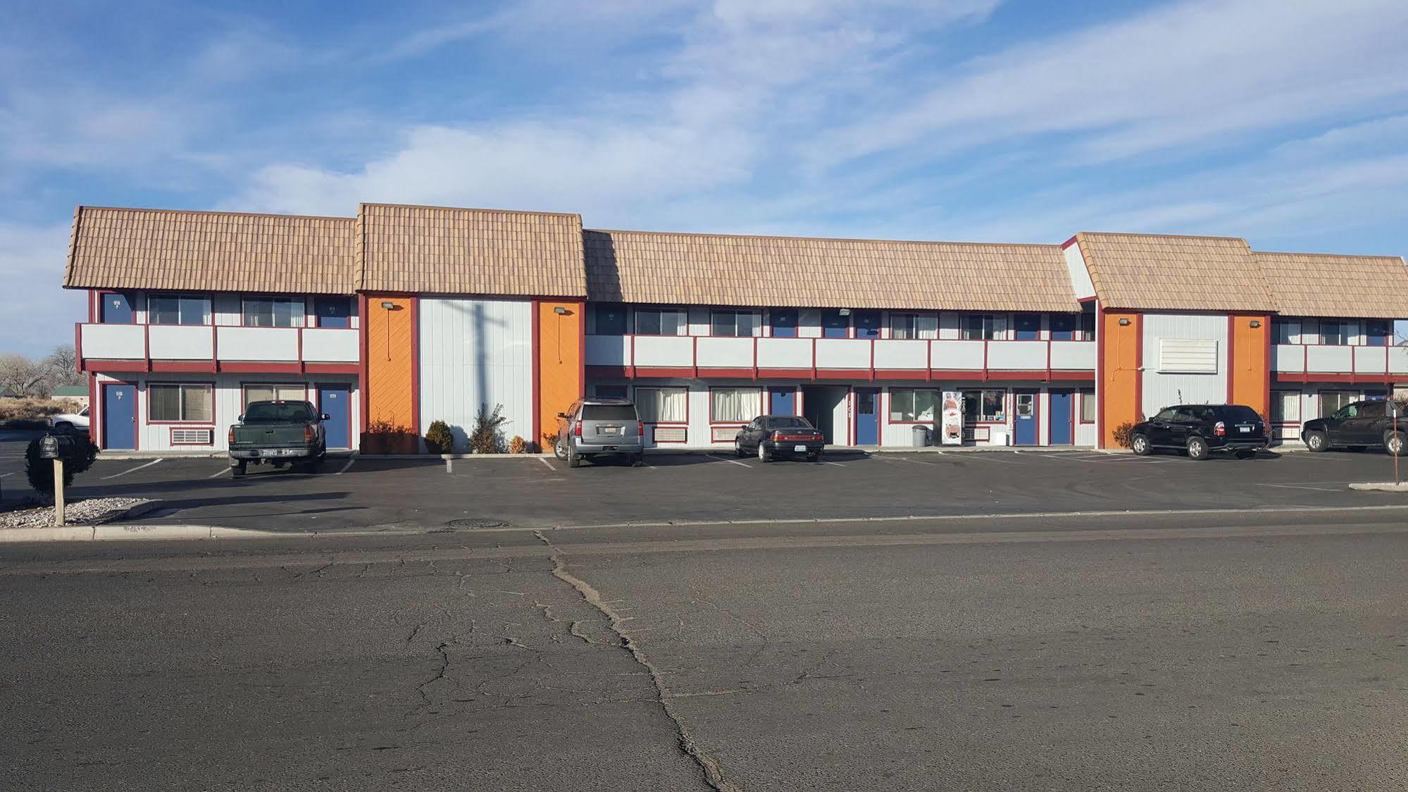 Budget Inn Fallon Dış mekan fotoğraf
